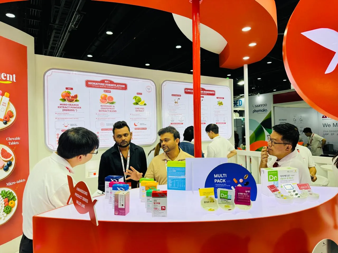 RM Psyllium team meeting nutraceutical manufacturers at Vitafoods Asia 2026 in Bangkok